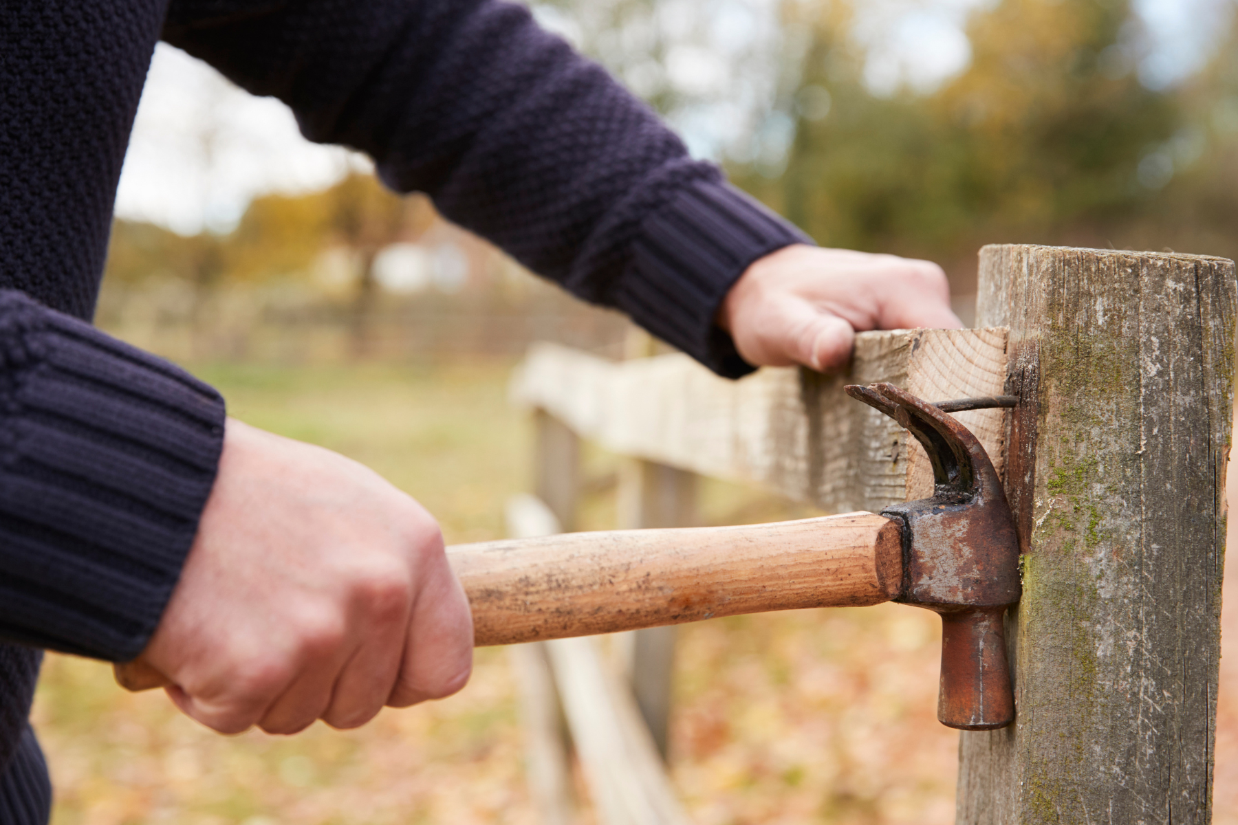 IL HOA Requires Owner to Remove Fence